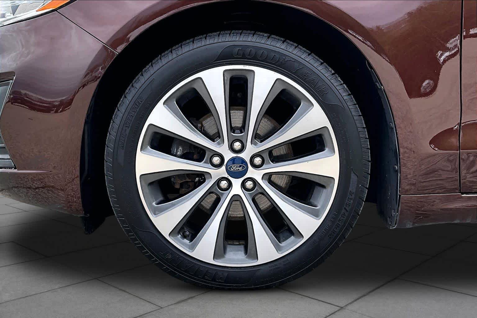 Certified 2019 Ford Fusion SE AWD/4WD image 10