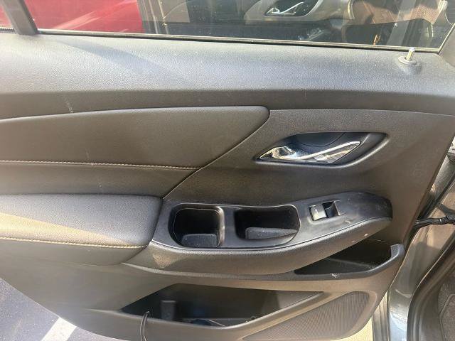 Used 2019 Chevrolet Traverse LS FWD image 14