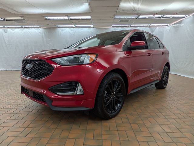 Certified 2022 Ford Edge ST-Line w/ Class II Trailer Tow Package AWD/4WD image 3