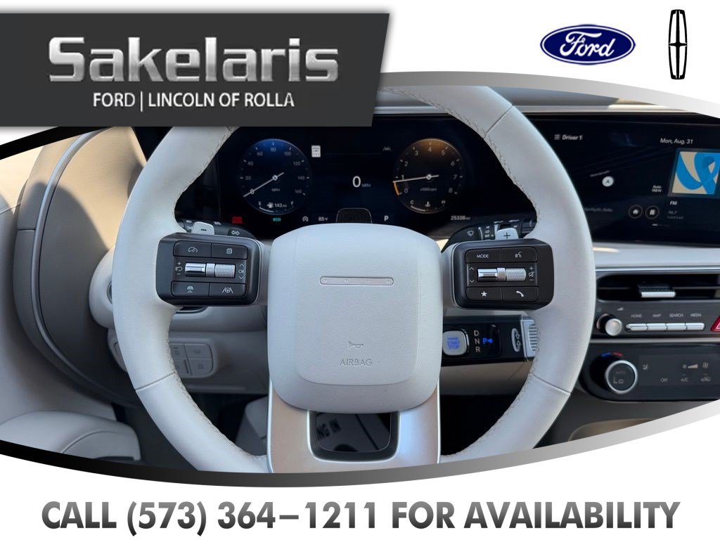 Used 2026 Hyundai Palisade SEL FWD image 15