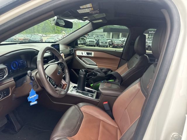 Certified 2023 Ford Explorer King Ranch w/ Technology Package AWD/4WD image 24
