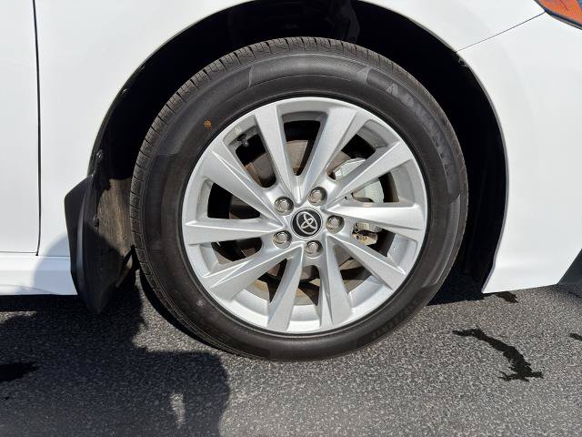 Used 2024 Toyota Camry SE FWD image 5