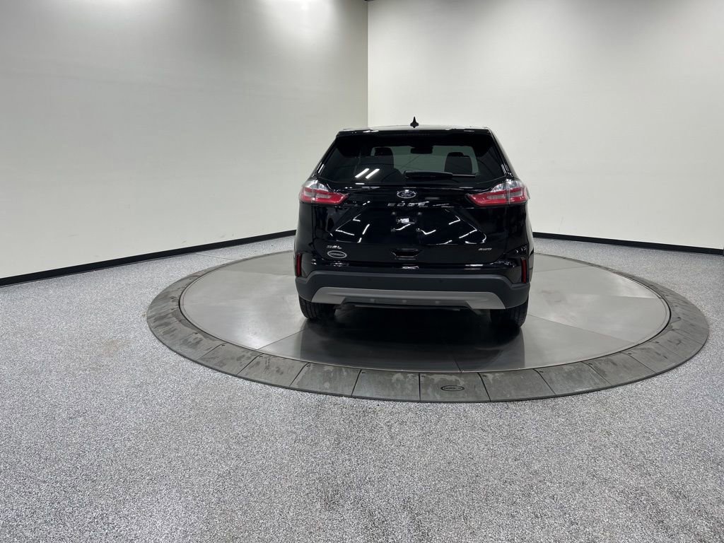 Certified 2024 Ford Edge SEL w/ Convenience Package image 4