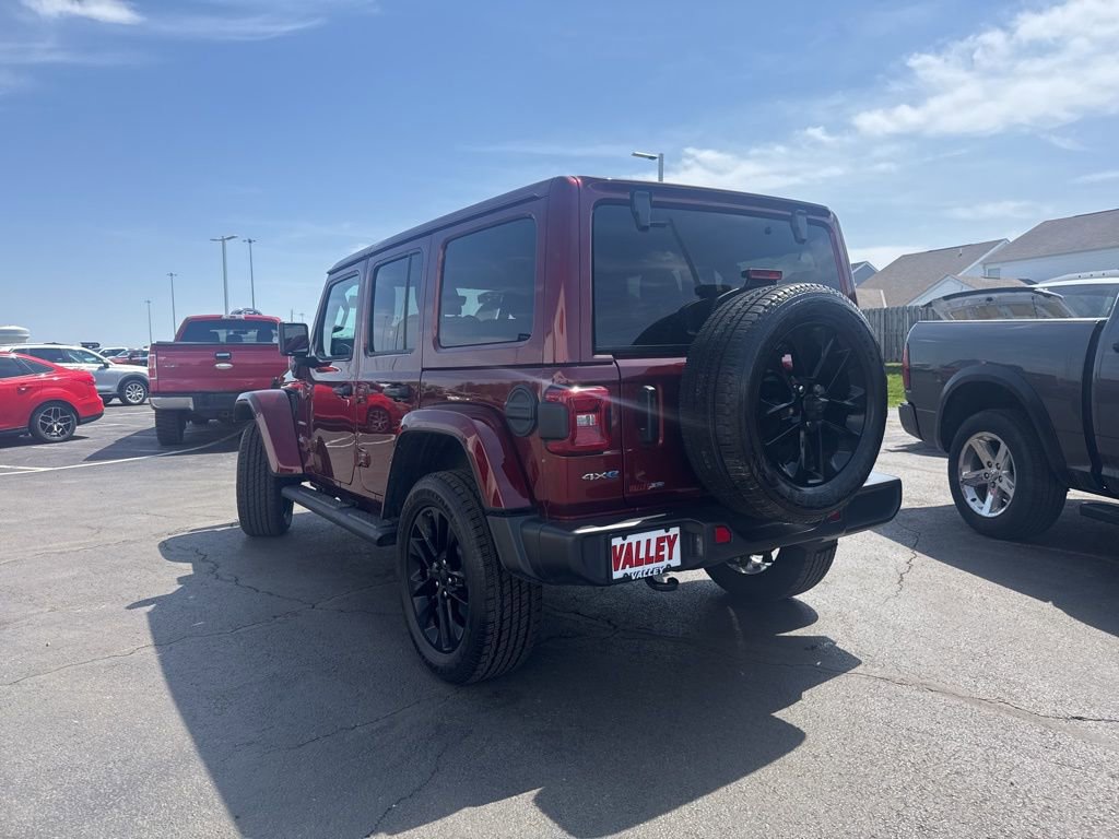 Used 2021 Jeep Wrangler Unlimited Sahara w/ Cold Weather Group image 9