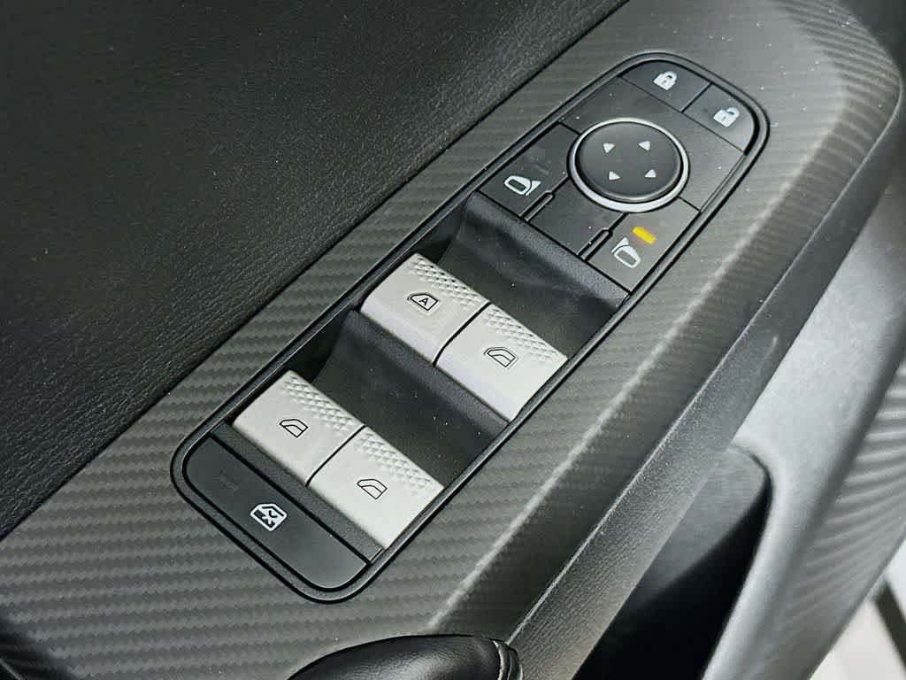 Used 2024 Mitsubishi Outlander ES FWD image 28