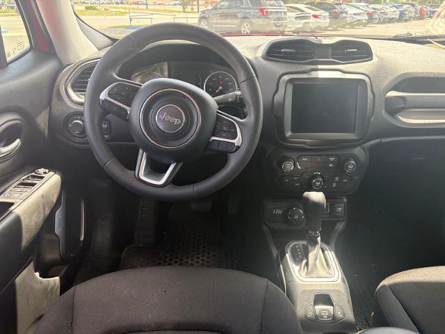 Used 2023 Jeep Renegade Latitude AWD/4WD image 12