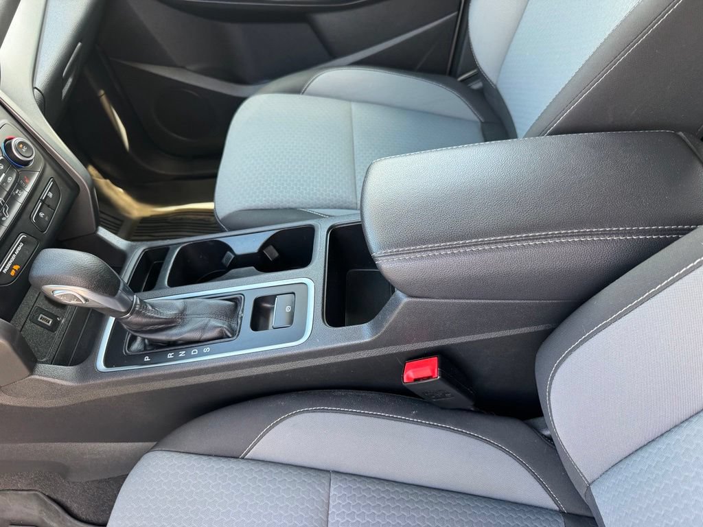 Certified 2018 Ford Escape SE FWD image 16