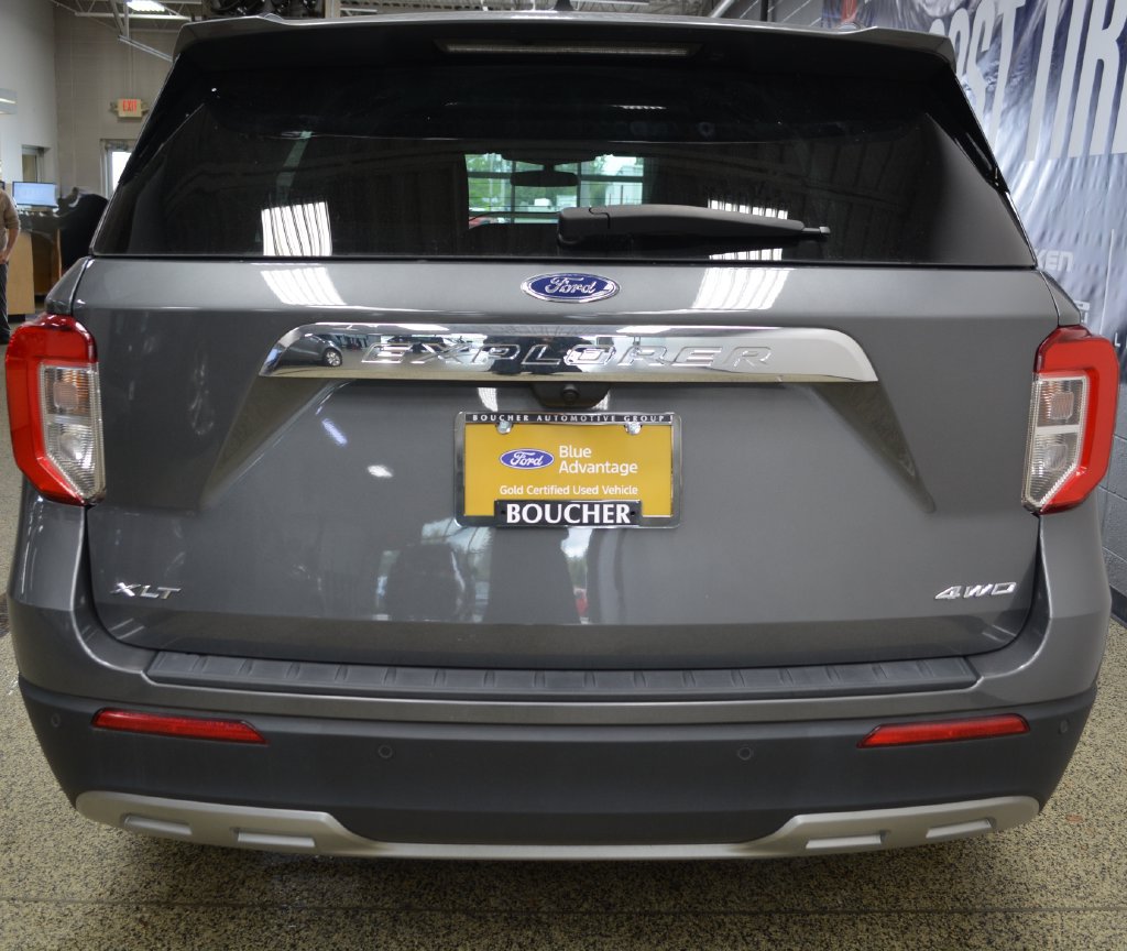 Certified 2024 Ford Explorer XLT w/ Equipment Group 202A AWD/4WD image 5