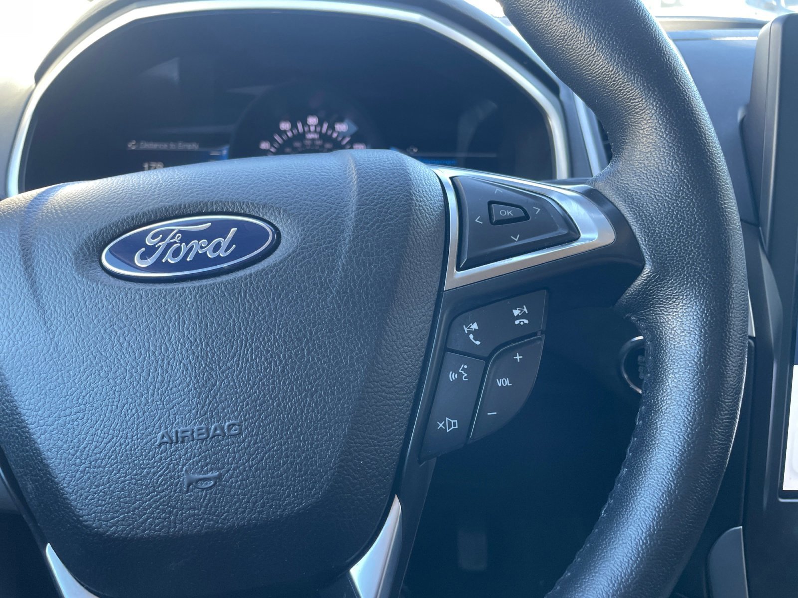 Certified 2021 Ford Edge SEL w/ Convenience Package image 18