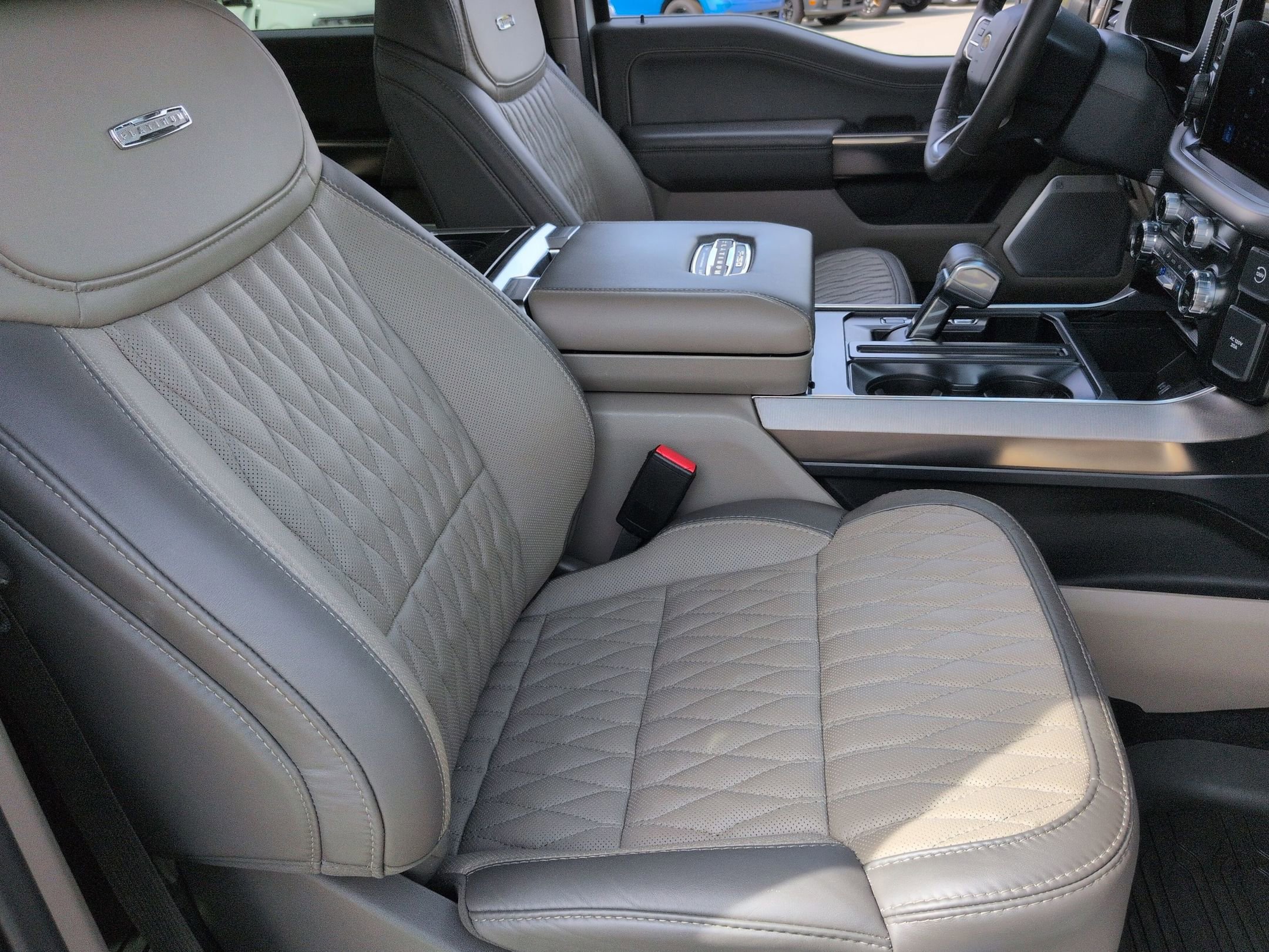 Certified 2024 Ford F150 Platinum w/ Equipment Group 703A Plus image 39