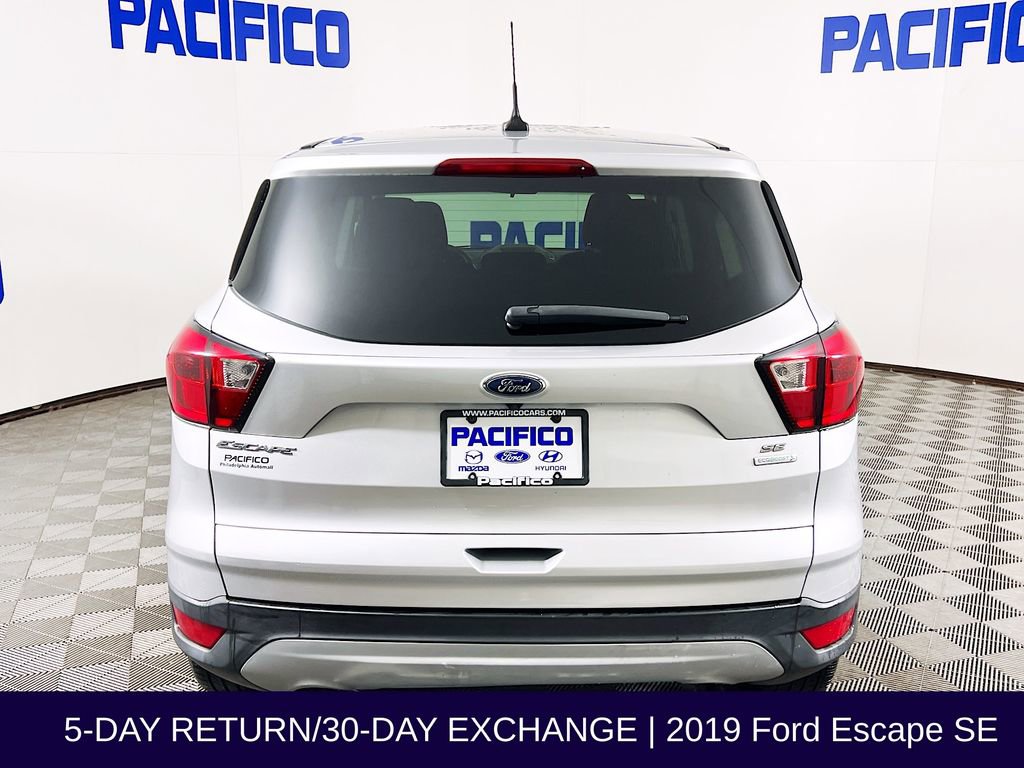 Certified 2019 Ford Escape SE image 7