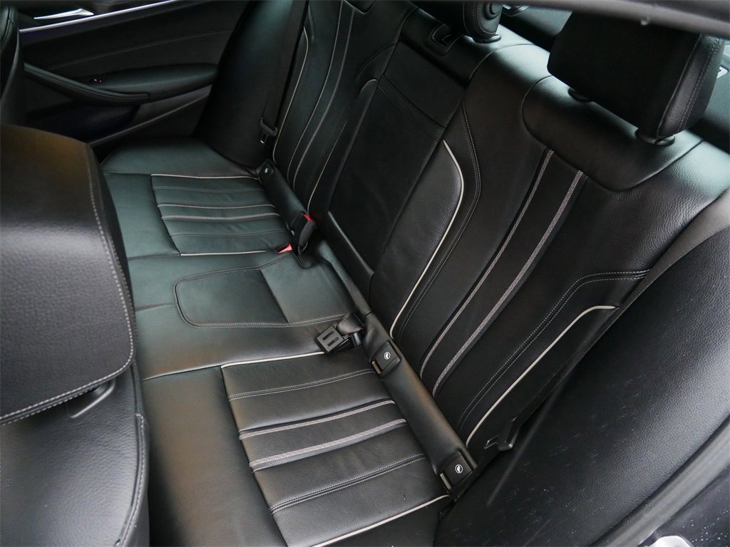 Used 2018 BMW 540i xDrive image 11