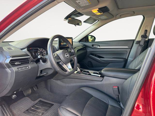 Used 2024 Nissan Altima 2.5 SR w/ SR Premium Package image 9
