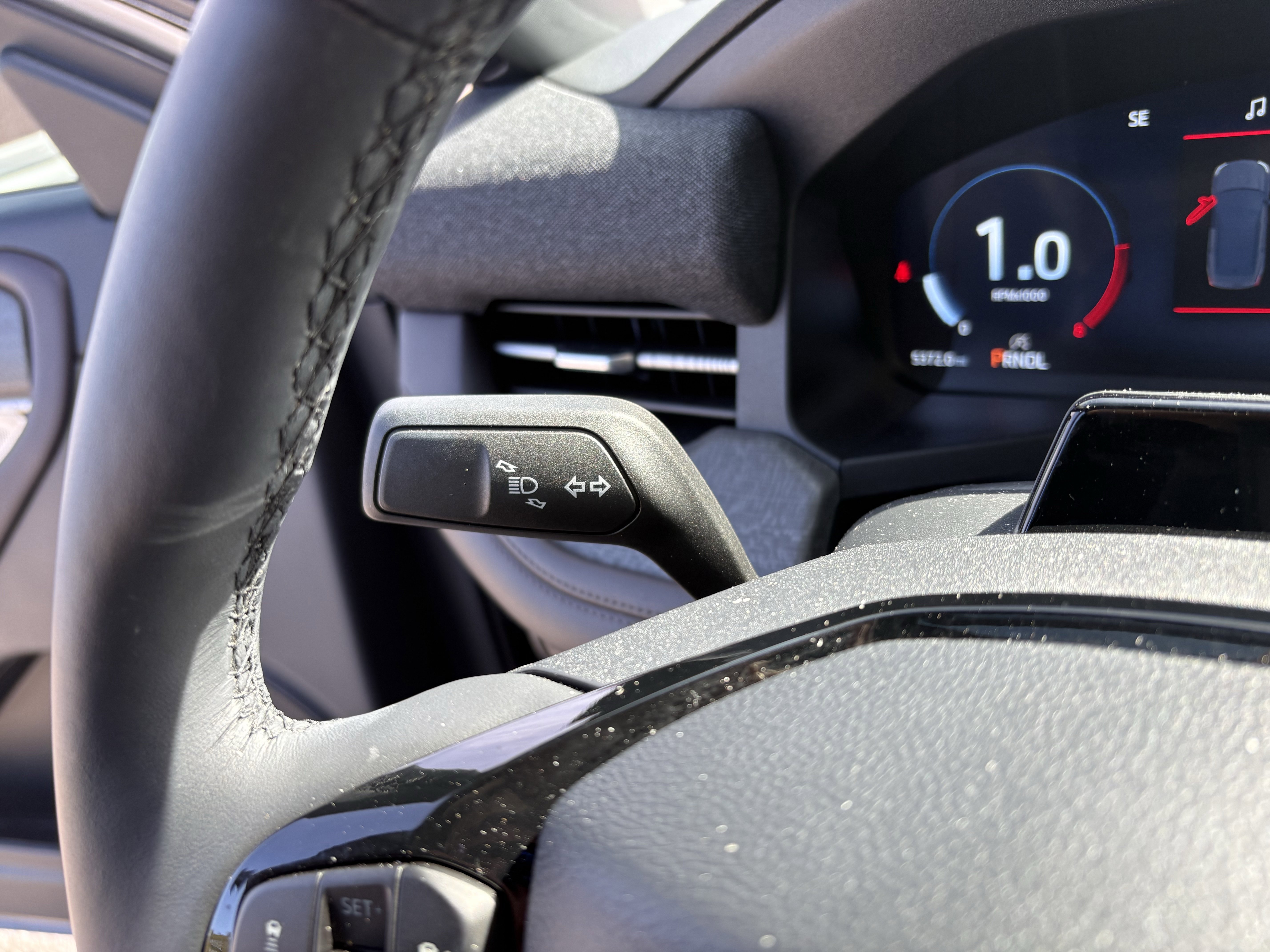 Certified 2025 Ford Explorer Platinum w/ Ultimate Package image 36