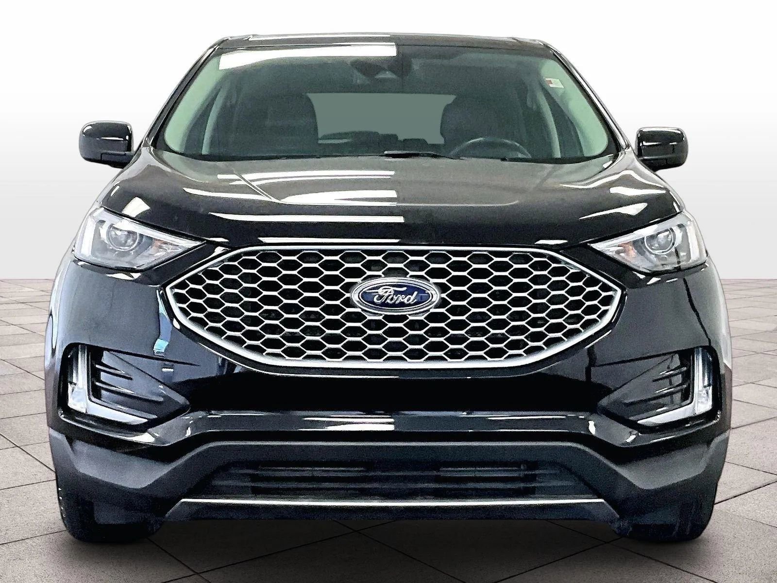 Certified 2023 Ford Edge SEL w/ Convenience Package image 3