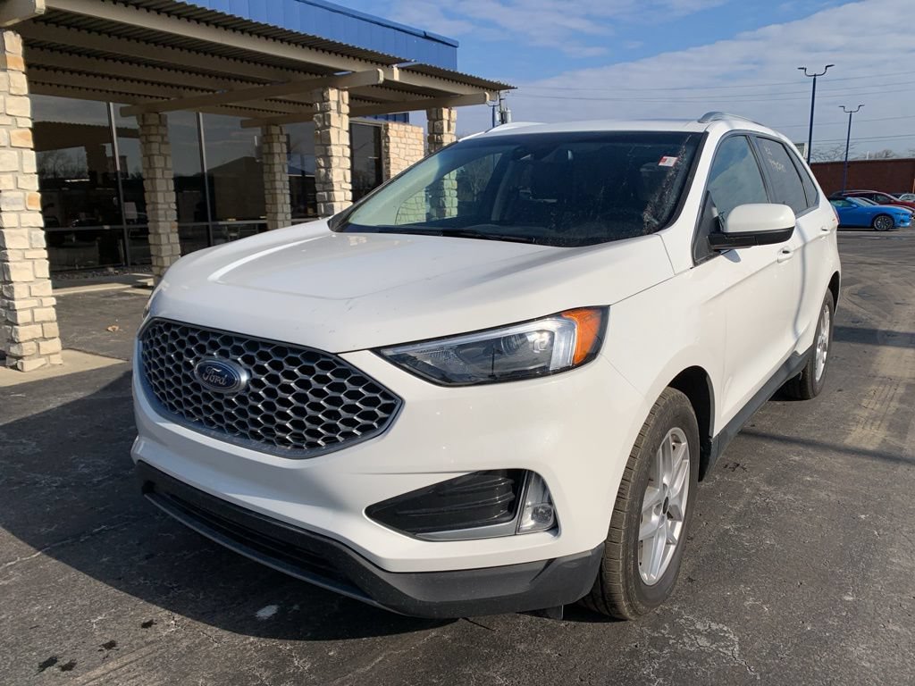 Certified 2024 Ford Edge SEL w/ Convenience Package AWD/4WD image 9