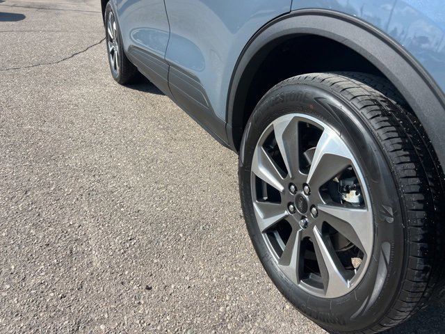 Certified 2023 Ford Escape Platinum w/ Premium Technology Package image 30