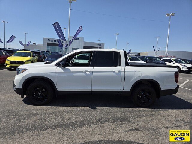 Used 2025 Honda Ridgeline Black Edition image 4