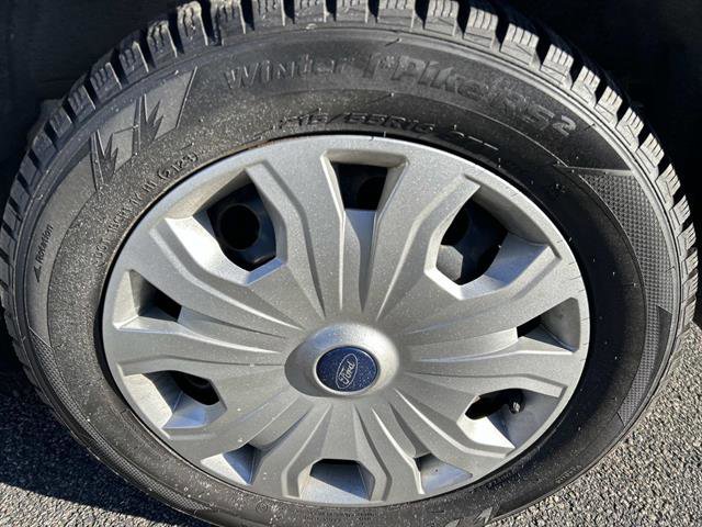 Certified 2020 Ford Transit Connect XL image 9