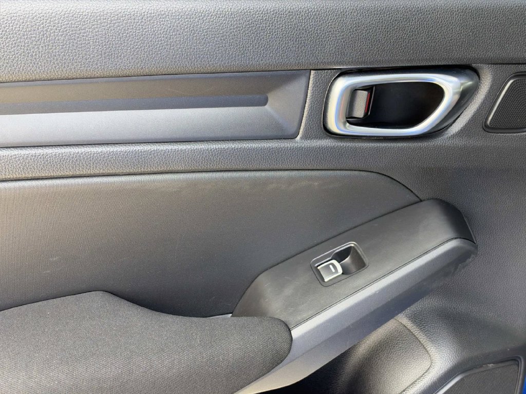 Used 2022 Honda Civic LX image 19