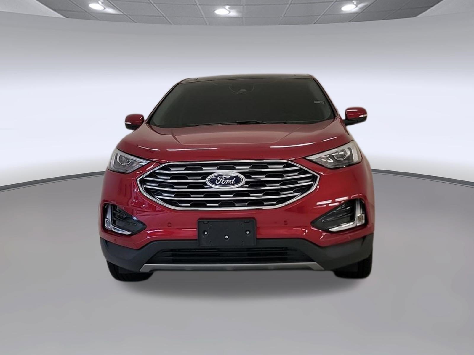 Certified 2024 Ford Edge Titanium AWD/4WD image 4