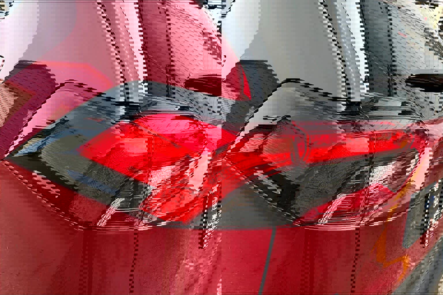 Used 2025 Toyota RAV4 XLE Premium image 29