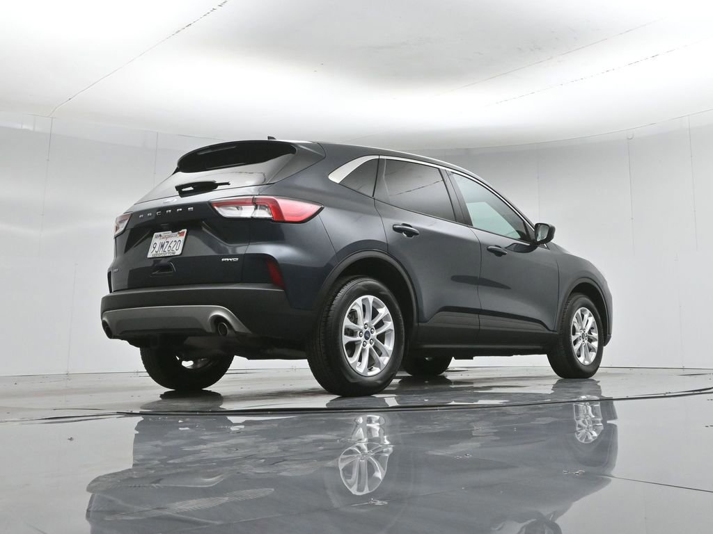 Certified 2022 Ford Escape SE w/ Cold Weather Package AWD/4WD image 13