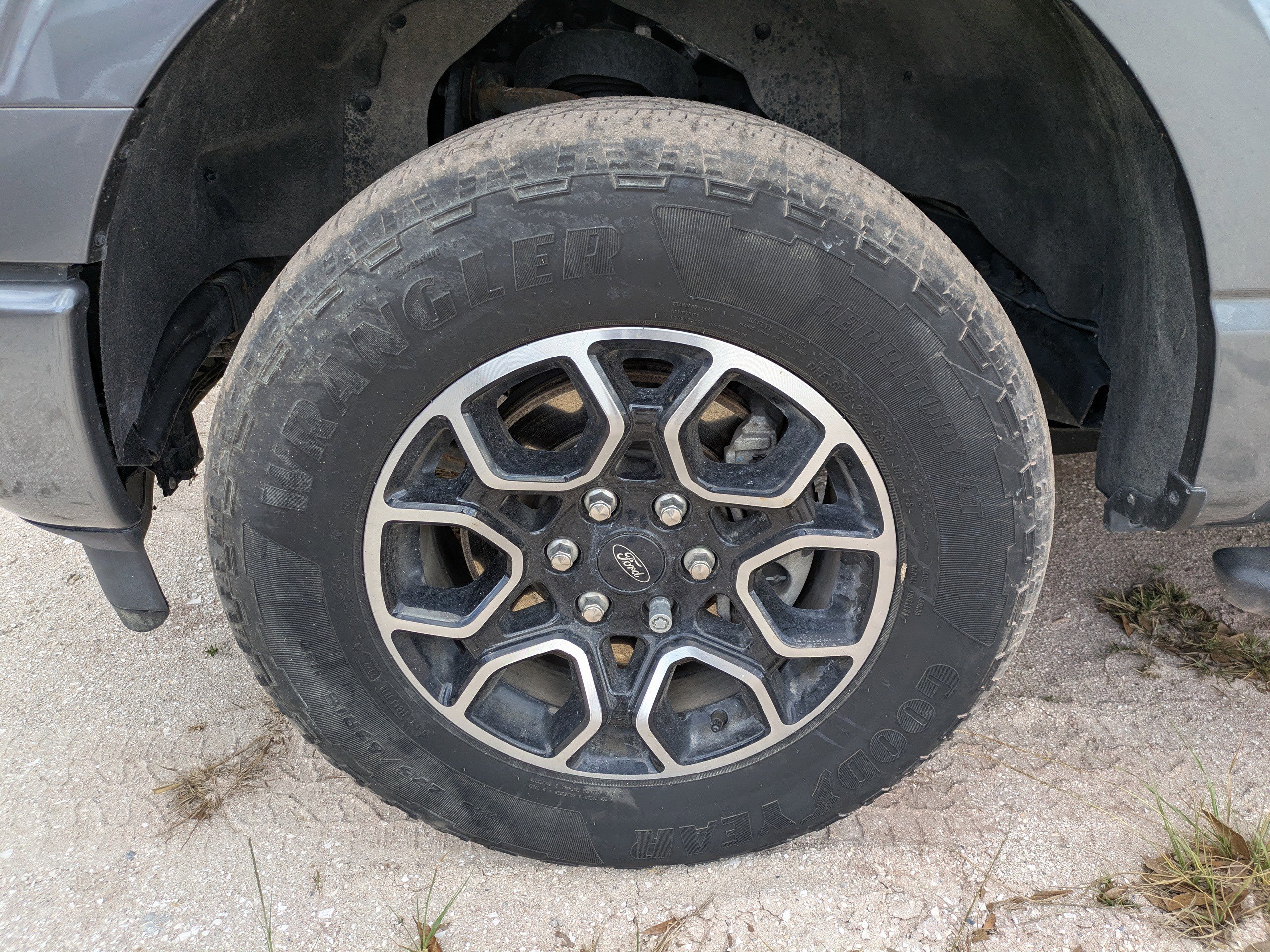 Certified 2022 Ford F150 XLT w/ Equipment Group 302A High image 11