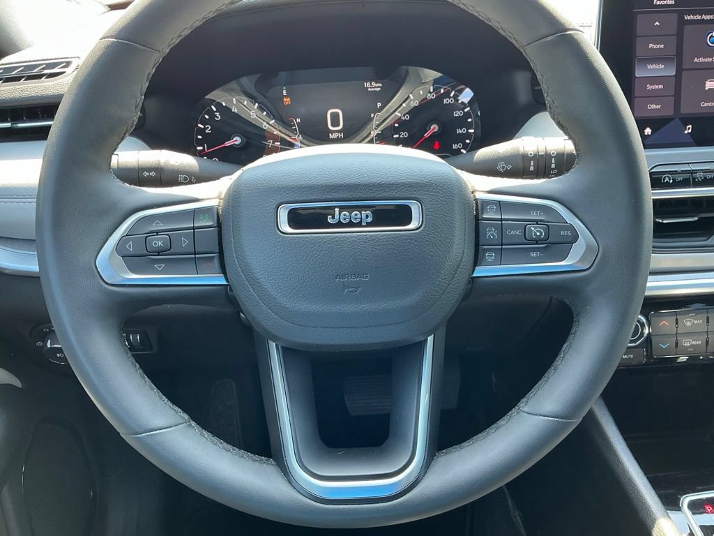 Used 2025 Jeep Compass Limited AWD/4WD image 42