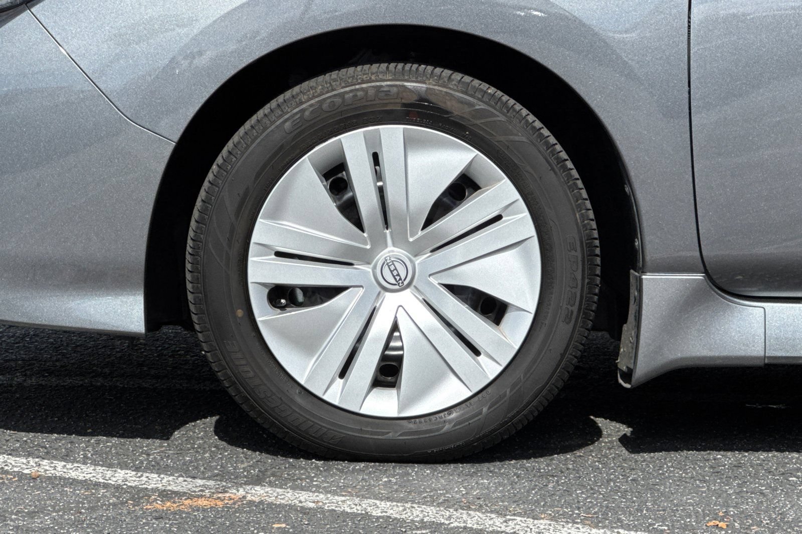 Used 2025 Nissan Leaf S FWD image 27