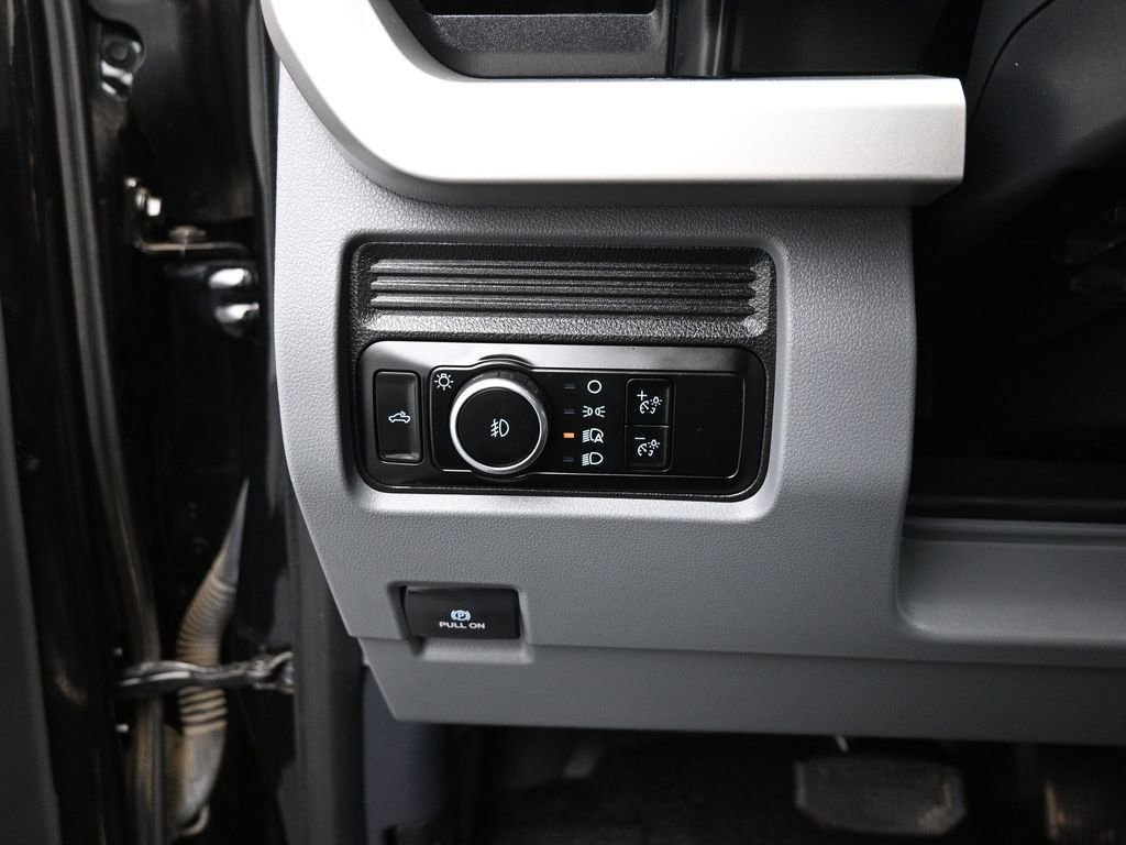 Certified 2024 Ford F250 XL w/ XL Off-Road Package image 12