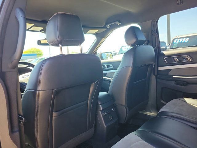 Certified 2017 Ford Explorer XLT w/ Equipment Group 202A FWD image 15