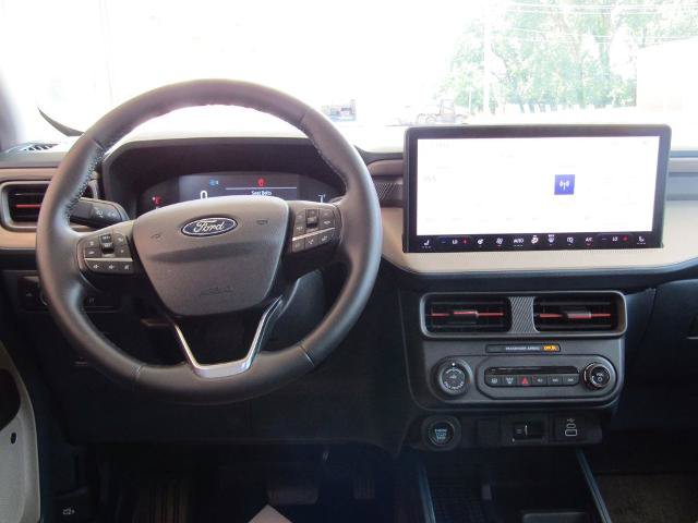 Certified 2025 Ford Maverick Lariat w/ 4K Tow Package AWD/4WD image 5