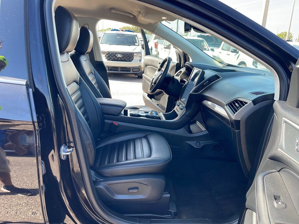Certified 2024 Ford Edge SEL w/ Convenience Package image 14