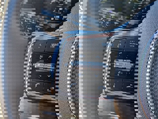 Used 2023 Kia Sorento SX image 20