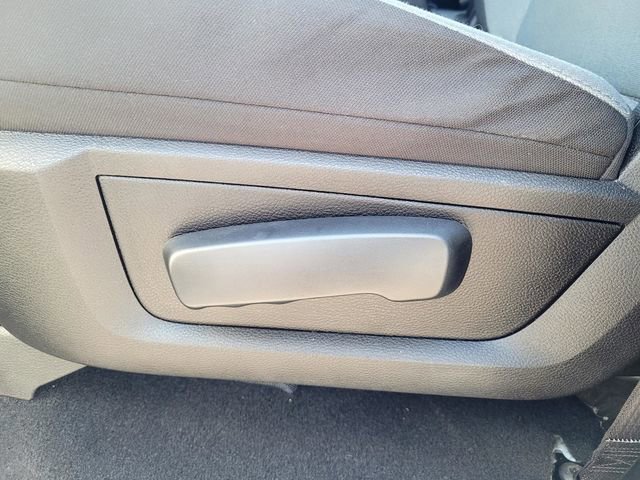 Used 2022 RAM 1500 Classic SLT image 11