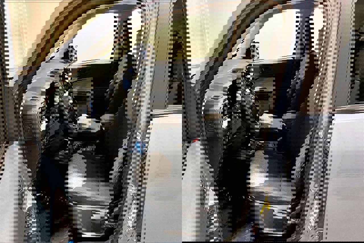 Certified 2025 Ford Maverick XLT w/ Equipment Group 302A image 19