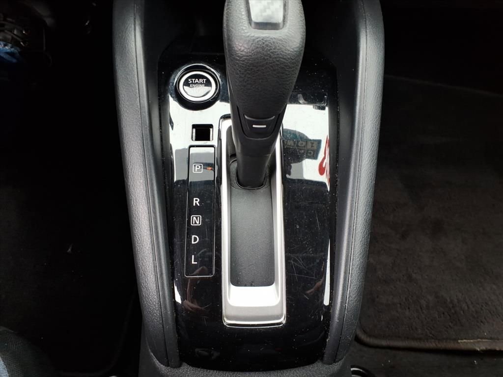 Used 2023 Nissan Versa SV image 13