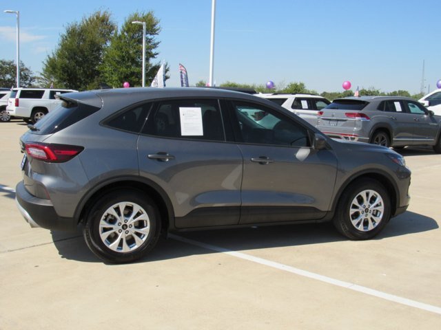 Certified 2025 Ford Escape Active FWD image 9