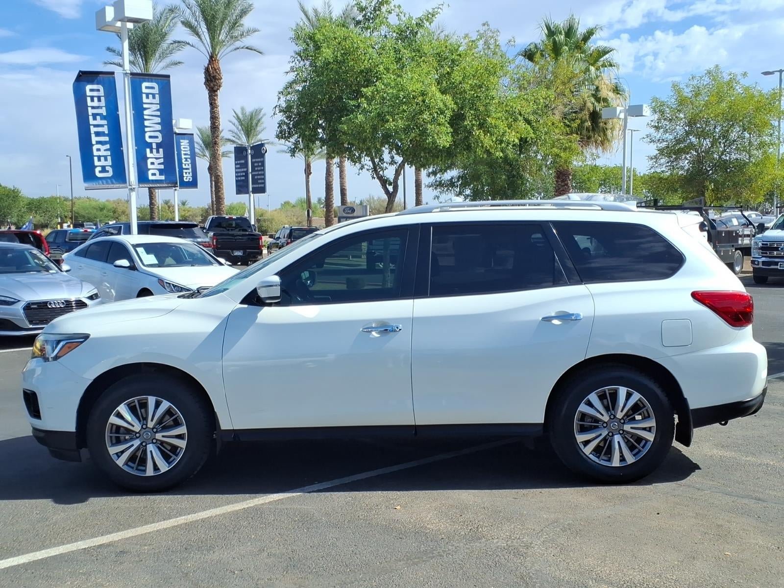 Used 2019 Nissan Pathfinder SV FWD image 7