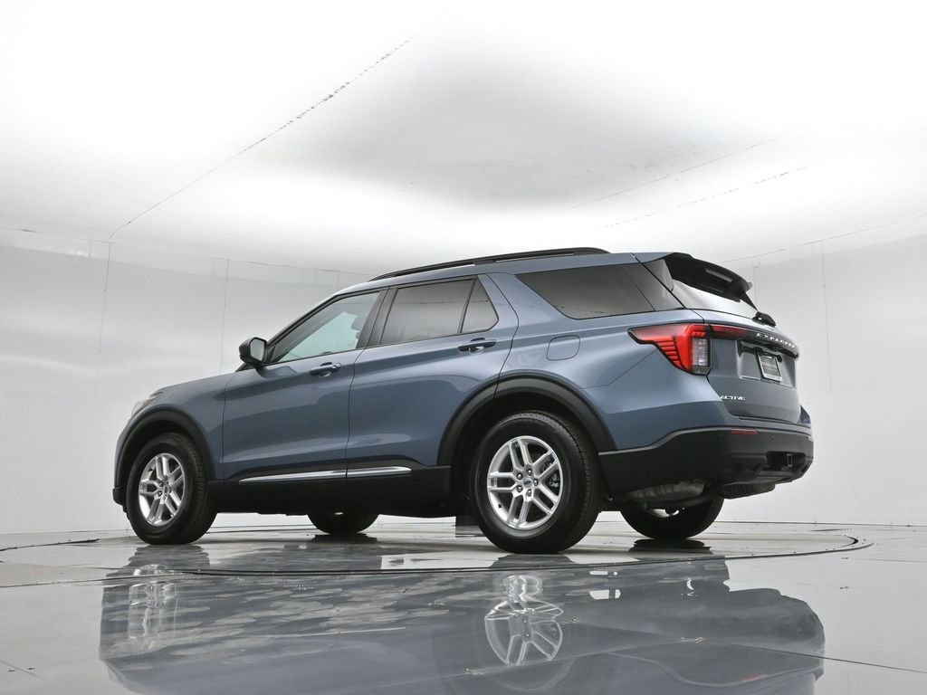 Certified 2025 Ford Explorer Active RWD image 53