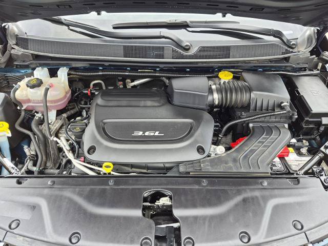 Used 2023 Chrysler Pacifica Touring-L FWD image 30