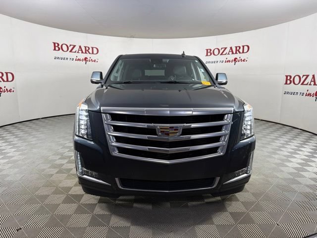 Used 2020 Cadillac Escalade ESV Luxury AWD/4WD image 2