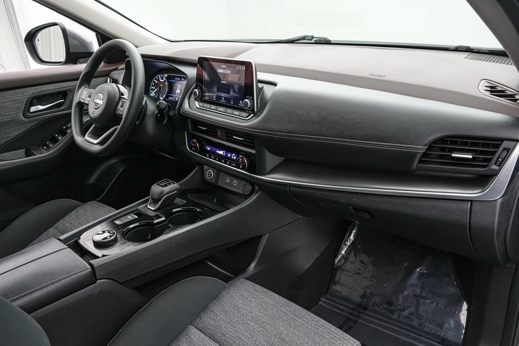 Used 2023 Nissan Rogue SV AWD/4WD image 21