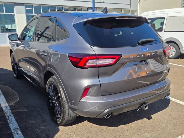 Certified 2023 Ford Escape ST-Line Elite w/ Premium Technology Package AWD/4WD image 9