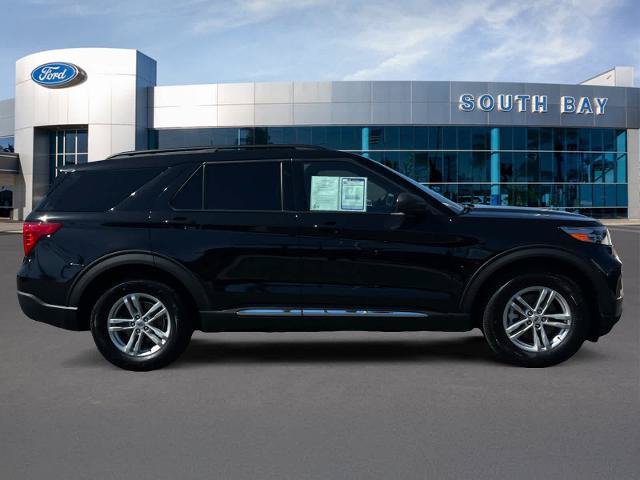 Certified 2023 Ford Explorer XLT w/ Equipment Group 202A RWD image 6
