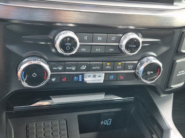 Certified 2024 Ford F350 Lariat w/ Lariat Ultimate Package AWD/4WD image 32