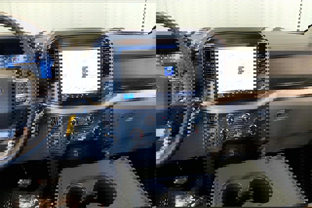 Certified 2025 Ford F150 XLT w/ Equipment Group 301A Standard image 9