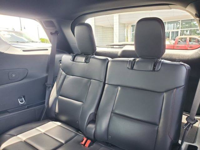 Certified 2025 Ford Explorer ST RWD image 30