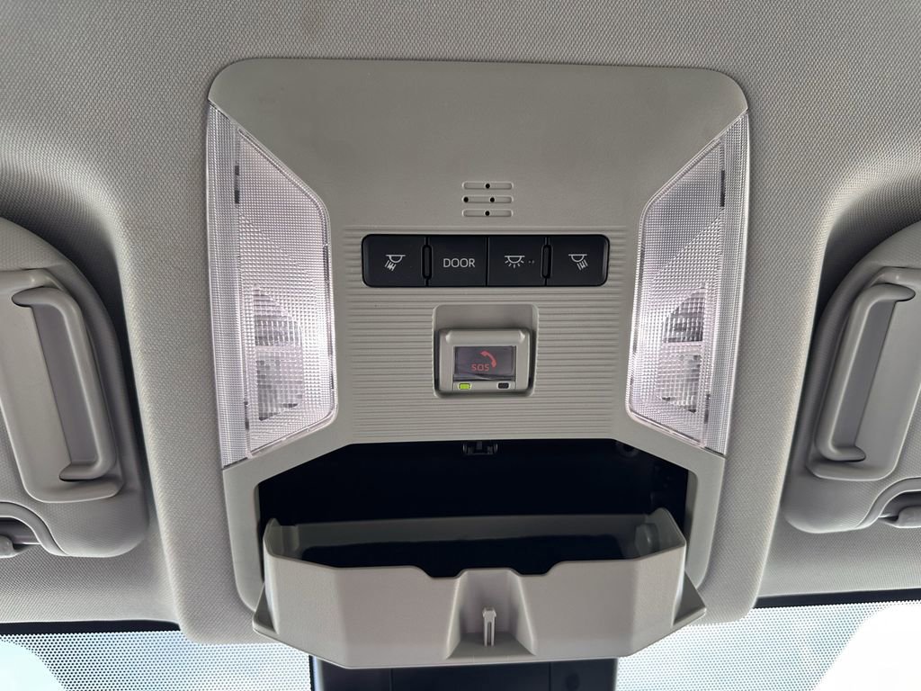 Used 2023 Toyota RAV4 XLE image 26